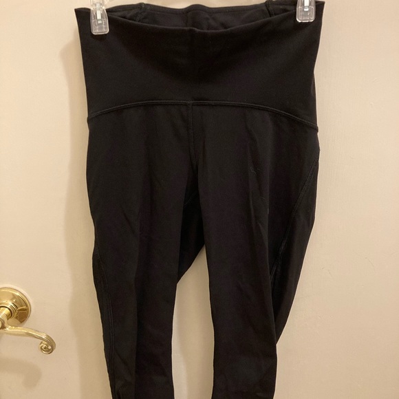 Capri Lululemon Leggings - Picture 1 of 4